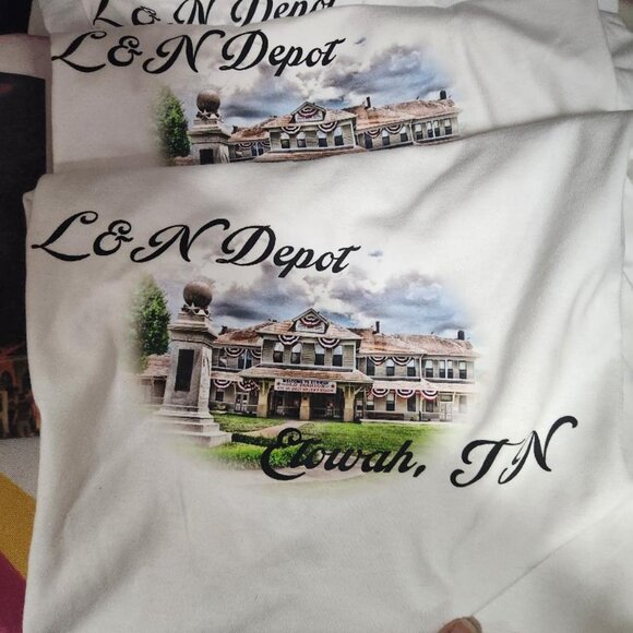Twisted T's T-Shirts L& N Depot - Picture 3 of 3